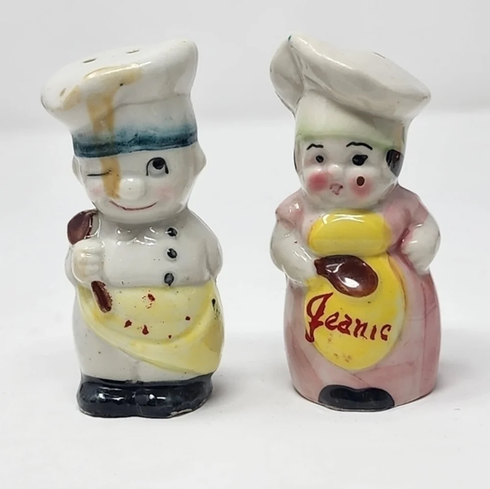 Vintage Ceramic Japan Man And Woman Chefs Salt And Pepper Shakers